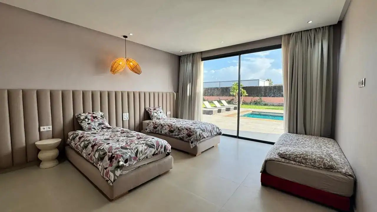 Villa Baby Dali – chambre avec lits jumeaux